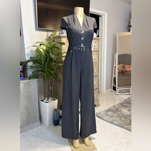 DKNY Charcoal Pinstripe Short-Sleeve Wide-Leg Jumpsuit with Belt size 4